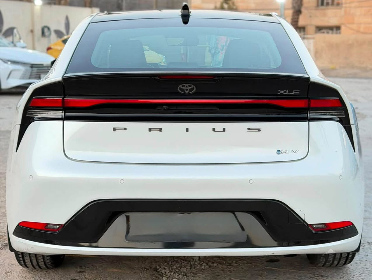 السلام عليكم
تويوتا بريوس XLE فول موصفات 
موديل 2024 وارد امريكي 
بدون ايرباك 
رقم بغداد بسمي تحويل مباشر 
قطعتين صبغ فقط 
ماشيه 57 الف كيلو 
سياره جديده مناقصه شي 
السعر 17,500$ وبيه مجال بصيط جدا 
للاستفسار ***********
