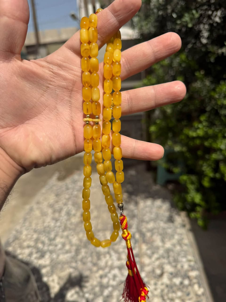 مسباح كهرب حر طبيعي
مسباح كهرب حر طبيعي قطعه جدا حلوه صافيه وماخذه لون 
عدد الحبات ٦٥ حبه 
وزنها ٣٠ غرام 
سعرها ٣٠٠ الف 
مكاني بغداد
