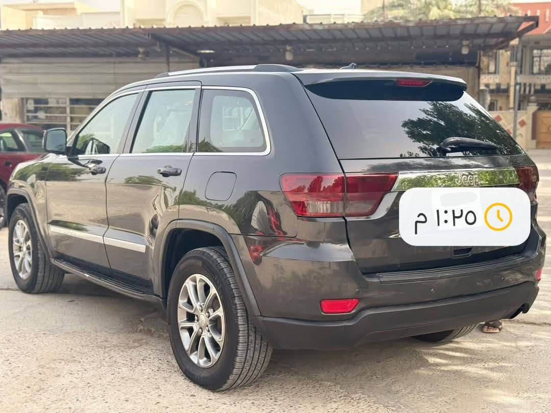 جيب موديل ٢٠١١بيه ٣قطع بدون دواخل السعر ١٢٨ وبي مجال 
كير تبريد صدر أمامي خلفي جديد  السياره ما ناقصه شي رقم أربيل دولي هزه جديده شرط تحول أو وكالة 
المكينه بيه دخان بس نت الصالنه بدون تنقيص وما مثر عليها أبد مكان السياره بغداد أو تكريت ***********
