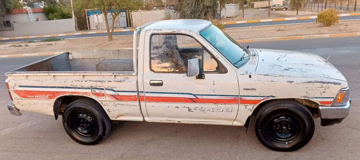 سلام عليكم بيكم 90 بدون صبق مشروع وطني لغايت28 شرط تحويل كير محرك كروسيده جديد أو اكسل شاصي شرط الفحص تيرات جديد دفتر بانزين مكاني كركوك سعر 48 بي مجال رقمي ***********
