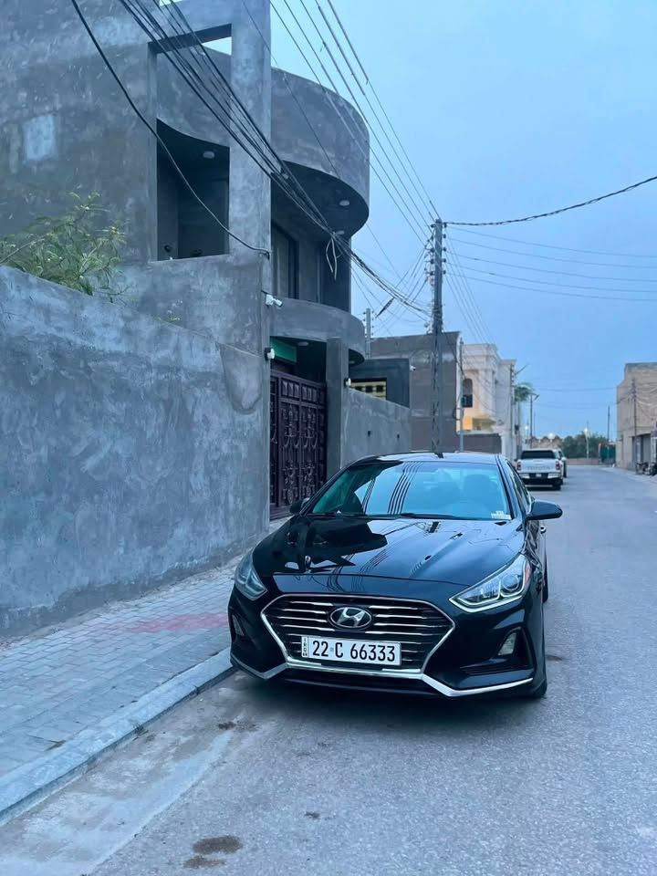 سوناته2019
رقم اربيل مميز
حادثها جاملغ وحافه لبنيد ع كد 4اصابع 
بدون داخل بدون ايرباك.
نقط عمياء .كامره دواره .داخل اسود
مكينه معلايه كازكيت ماكو دوانز.
تخم تاير جديد
ماشيه82الف 
بسم معقب 
سعرها125وبيها مجال
مكاني كربلاء ..ترهم مراوس حسب لقناعه
***********
