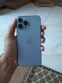 جهاز 13 برو ماكس الجهاز كلش نضيف 100/100 بطاريه 88 الذاكره 256 شرق اوس...