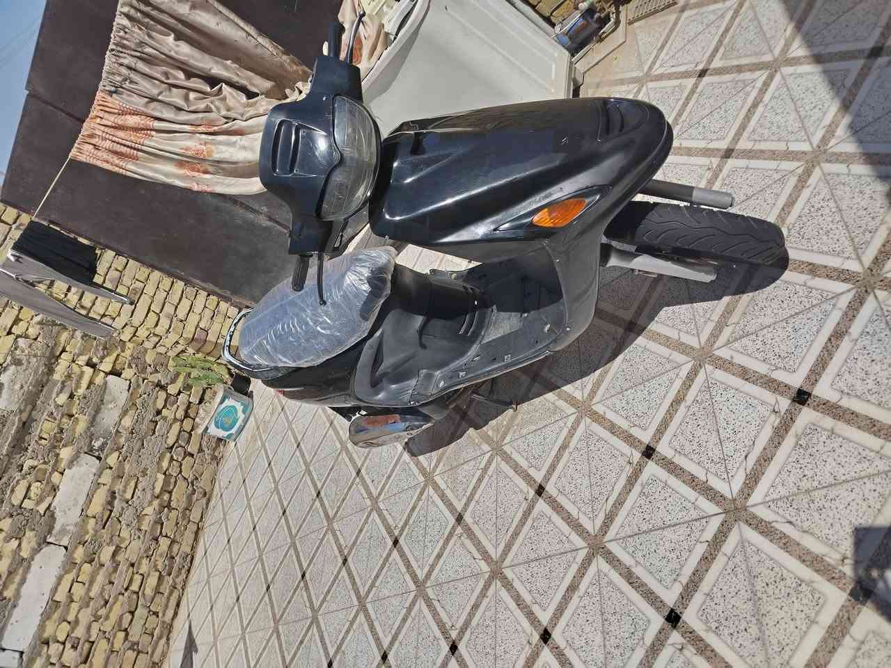 دراجه فراشه البيع نكره سلف هندر اشاير اليت بكلايت كله شغاله مكينه ناعمه السعر ٣٠٠ وبهه مجال ستفسر ***********
