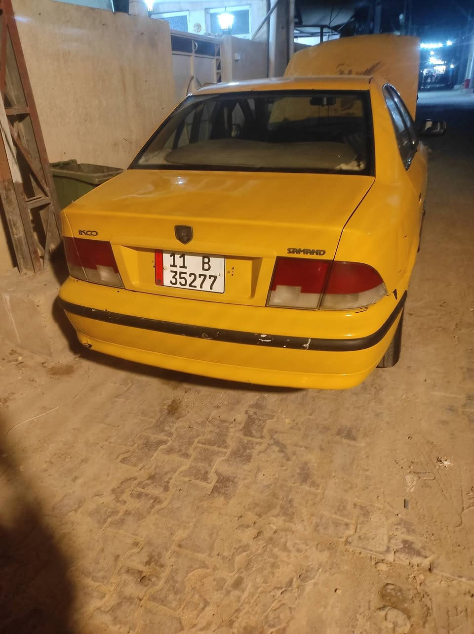 السلام عليكم سياره سمند موديل 11 سياره نضيفه مكينه كير حداديه تبريد ثلج سياره جهازه ضربيته مثل ما موضحه بس بلبنيد بسيطه السنويه 29 سياره بسمي مصفره هيه وغرامات وهزه جديه سياره مال جناي مو بياع شراي ولا يجيني عليها بياع شراي سياره جهازه من كلشي مكانها ميسان السعر 28 رقمي ***********
