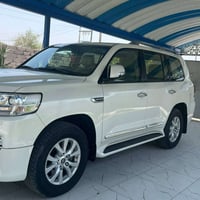 لاندكروزر • ٢٠٢١ • ٦٠٠٠٠ كم