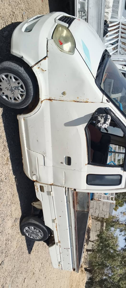 هيفا للبيع ٢٠٠٧ كير ومحرك واكسل نضاف الشاصي مكسور منفيس بيه السعر ١٢ وبيه مجال للاتصال ***********
