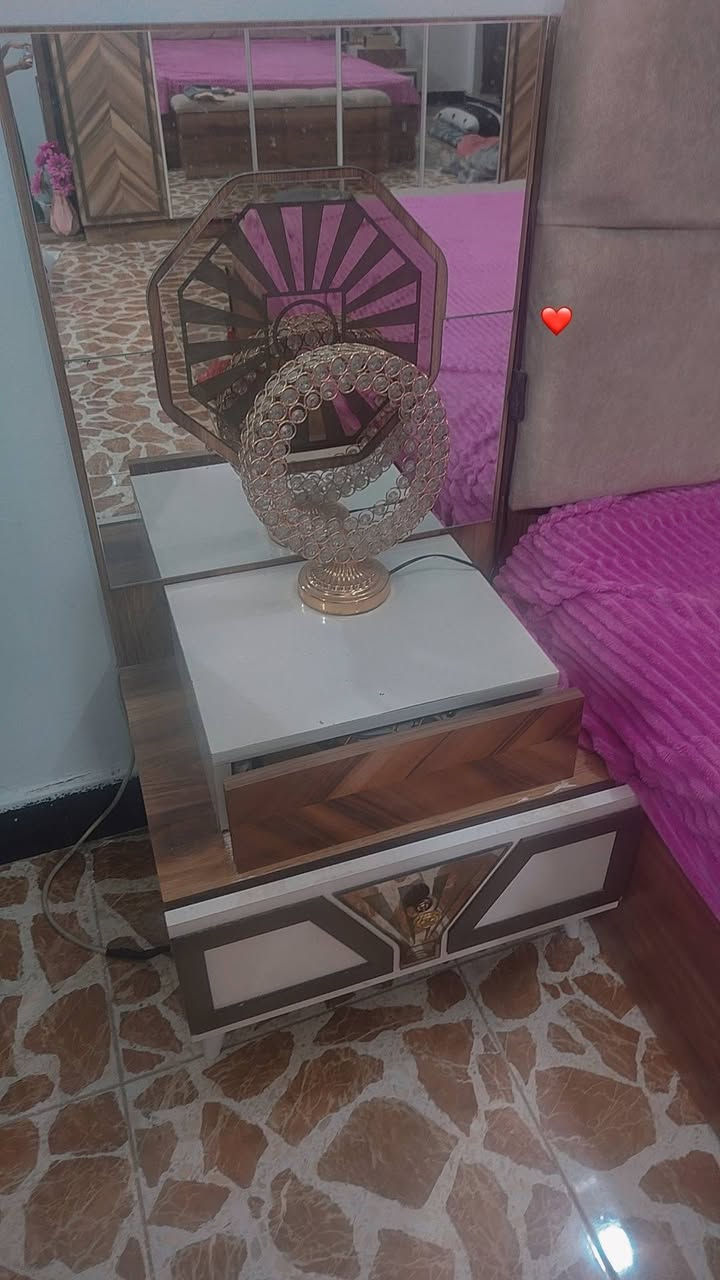 سلام عليكم
غرفه تركيه للبيع حلوه او نضيفه سعرها ٢٧٥ بيها مجال
العنوان الفلوجه حي الشهداء
اارقم ***********
