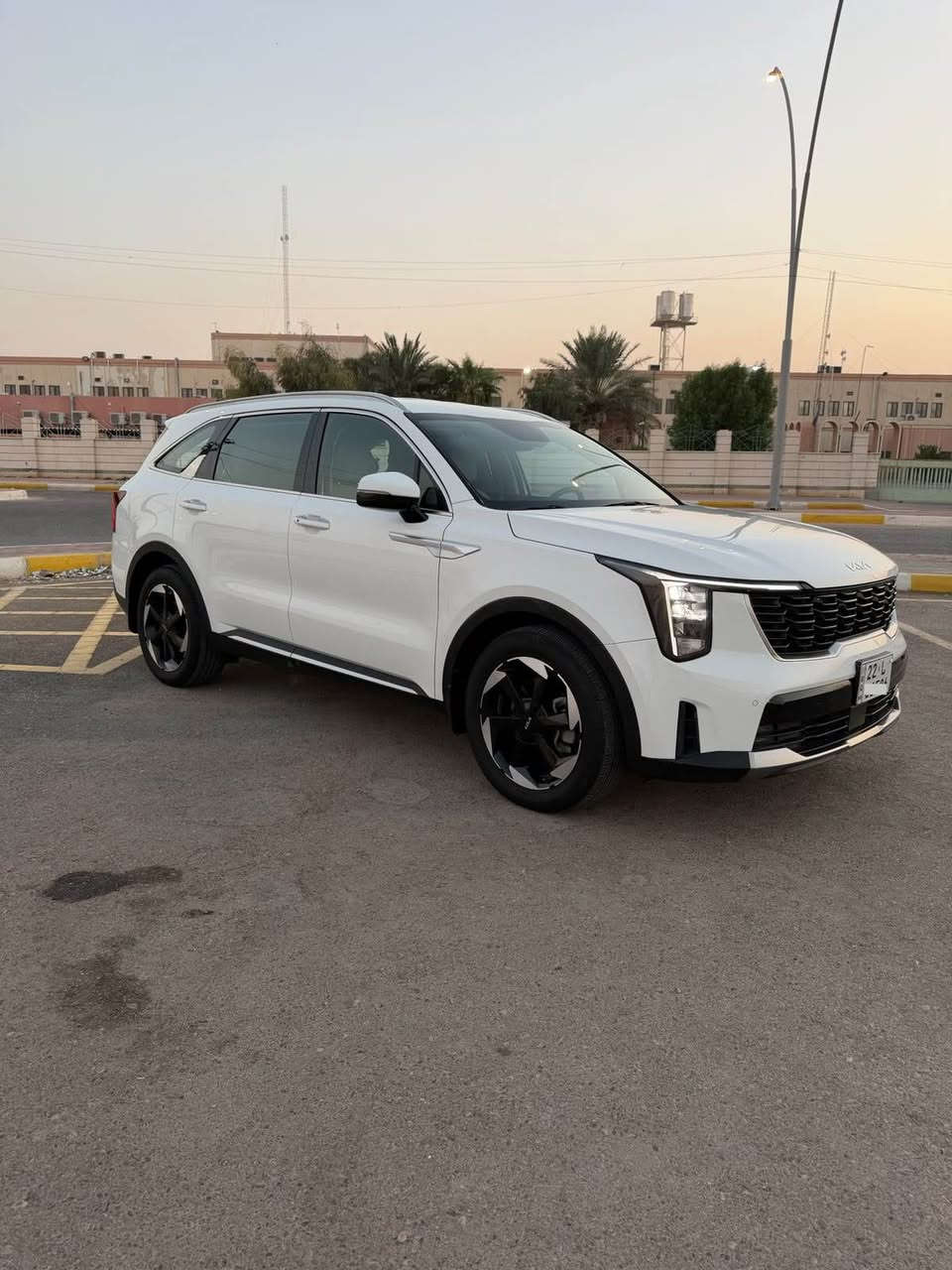 سورنتو 2024 خليجي 
رقم اربيل الجديد تحويل مباشر
بيه شبر صبغ بالصندوق بدون دواخل شرط الفحص 
المواصفات 
ويل 19 
داتو شووو  شاشه 
بصمه + بصمه ابواب 
تشغيل عن بعد 
كير ماوس 
6 سلندر 
7 راكب  
شفتات مقود 
سايد بريك بصمه 
جنطه كهرباء 
كشنات كهرباء 
مري شفط 
بردات جانبيه 
كامره خلفيه دواره 
حساس امامي وخلفي
شاشه متصله 
اوتو هولد
3 قطع تبريد 
اشاير بالمري
سعرها 260 بيه مجال للشراي 
مكان السياره بالرمادي 
***********
*********** الرمادي, الأنبار
