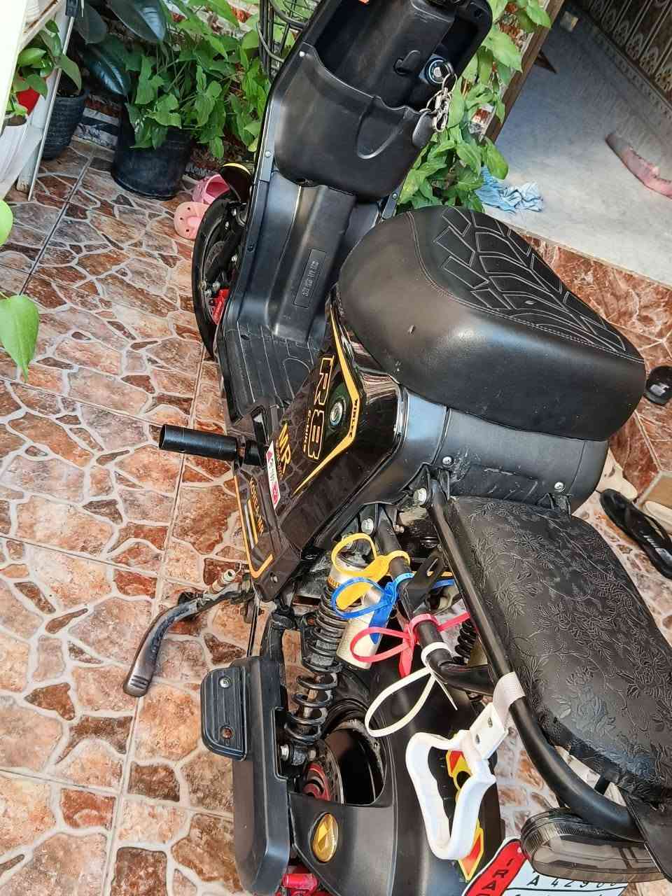 R8 • بطاريات جديدة • سويج 2بصمه 1كارت