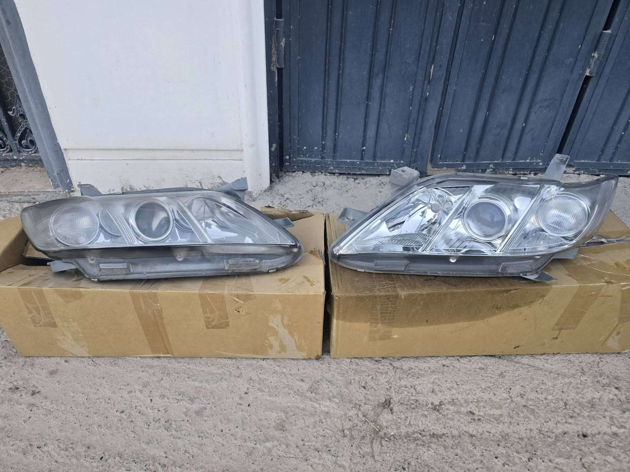 لایتی پێشەوەی کامیری خلیجی 
بۆ ٢٠٠٩ و ٨ و ٧ ئەبی
سعری زۆر خوار بازاڕە 
دەنیەکیان کەمێک شوختی تیایە وەک لە وێنەکەیە دیارە 
عەدەسیە بێ موشکیلەیە
 جوتی بە ٣٥ هەزار
بۆ زانیاری کۆمێنت بکە 
یان پەیوەندی بکە
***********

نص مكتوب في الصور:
- Al-generated content