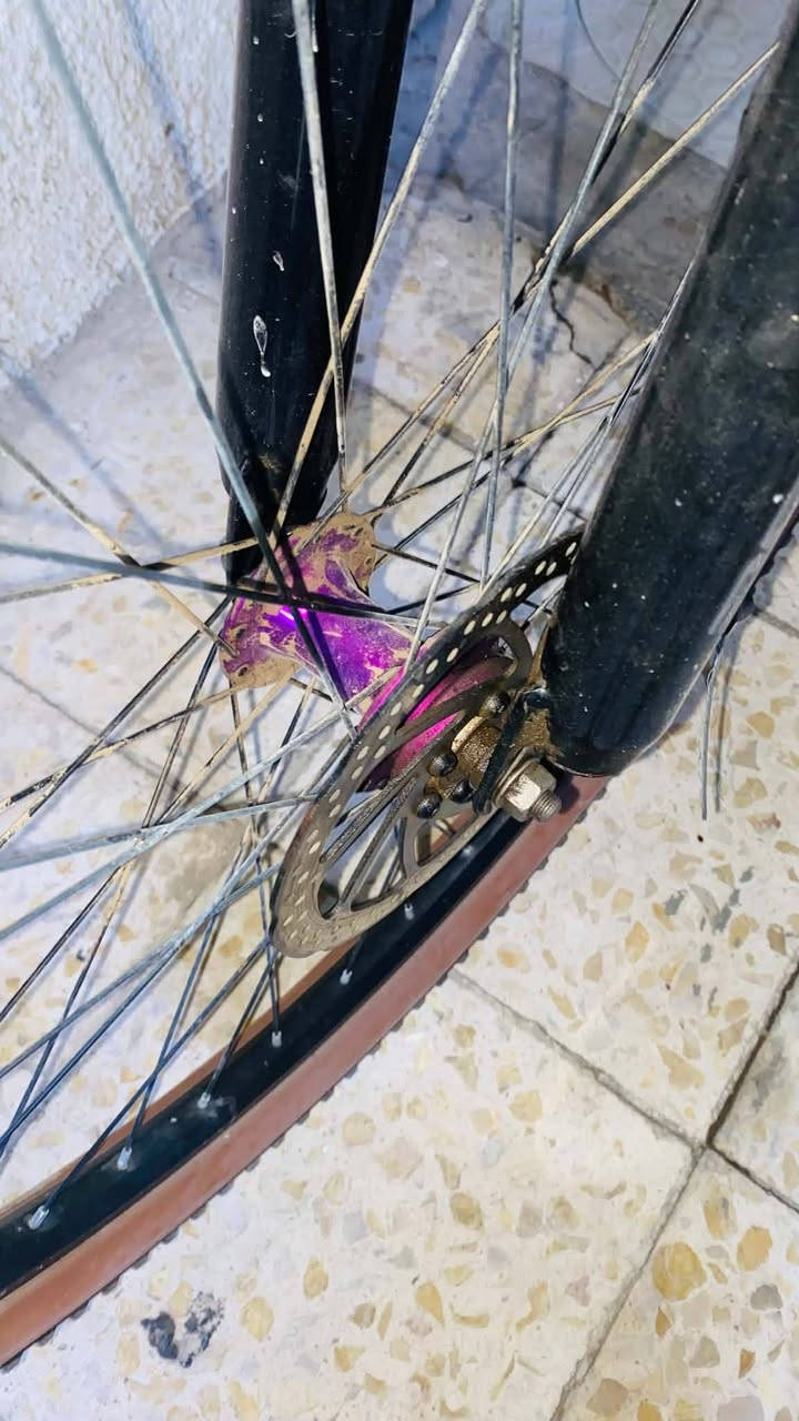 🚲 للبيع بايسكل DSMA 🚲
الماركة : DSMA

النوع : Mountain Bike - جبلي

القياس 26

. فریم Full Suspension (تعليق أمامي وخلفي)

. فرامل Disc Brake أمامي وخلفي

تواير جبلية

طوبه بنفسجيه رياضية

بيها حامل قنينة ماء

السعر 150 وبي مجال بسيط حك الجيه

***********

مستعمل 3 اشهر

الويل الامامي بي عواج كلش بصيط ممئٹر

بغداد الكرخ
