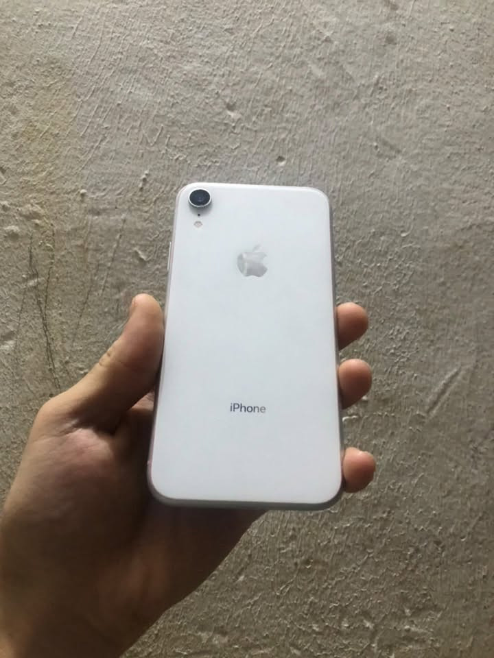 آيفون XR • ٦٤ • بطارية ٨٦٪