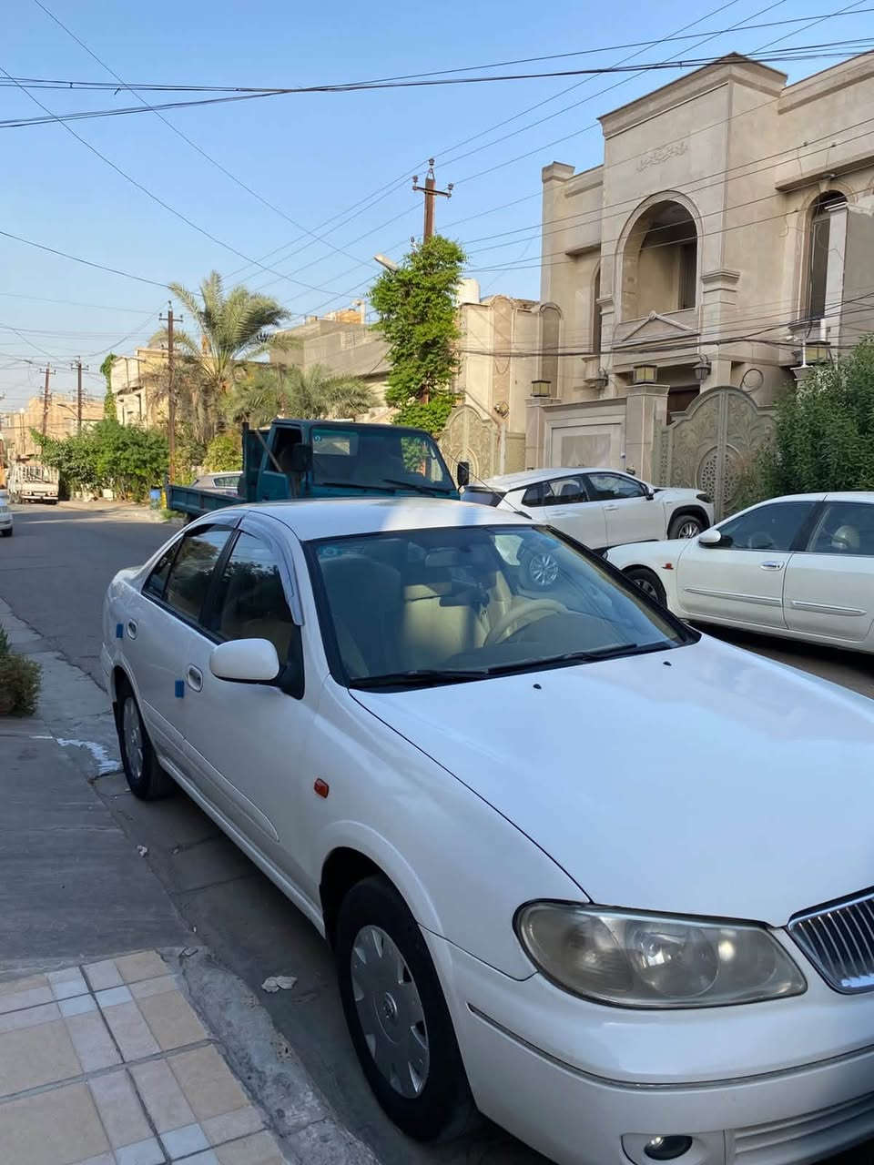 نيسان سني ٢٠٠٩ ماشيه ٢٥٠ سياره مكفوله من اي حادث فقط صاربيها تكشير ورشيتها حزام شرط بدون معجون السياره موس داخل مدوشم كنتاره الابطاين والدشبول الارظيه جلد سياره جاهزه بدون اي نقص دواخلها نظيفه جدا تبريد ثلج السعر ٨٣ وبيها مجال كلش بسيط السياره بغداد بسمي شخصيا مكانها حي تونس *********** غير متواجد عله الفيس
