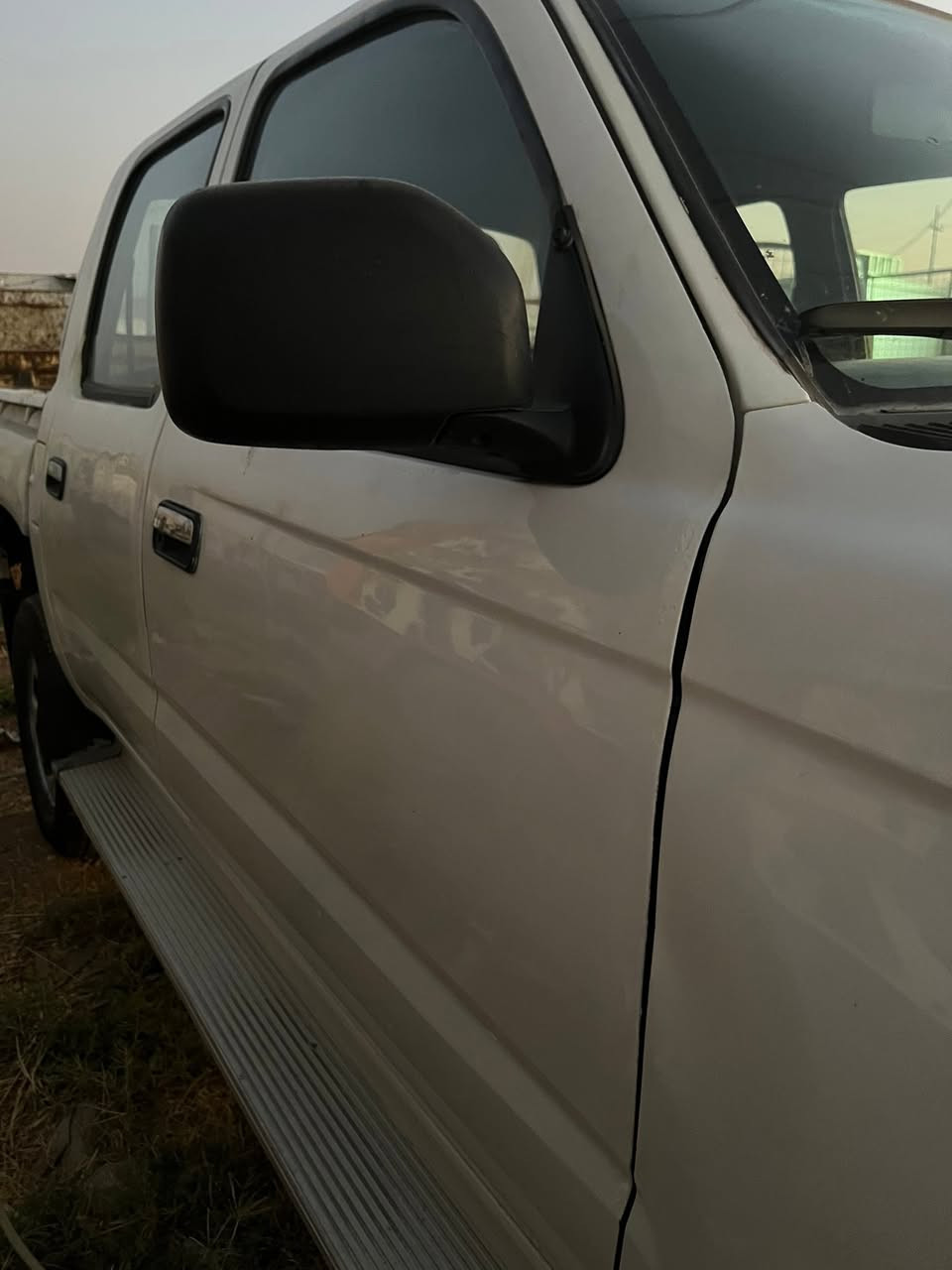 سلام عليكم للبيع بيكب موديل 2000تيوتا ياباني اصلي محرك كير تبريد تخم تاير وباتري جديد و بسمي بشرط التحويل ) ( ملاحظه السياره مجفيه بدون دواخل بدون اي تبديل بشرط مكان السياره سليمانيه سنتر اتصال ***********
