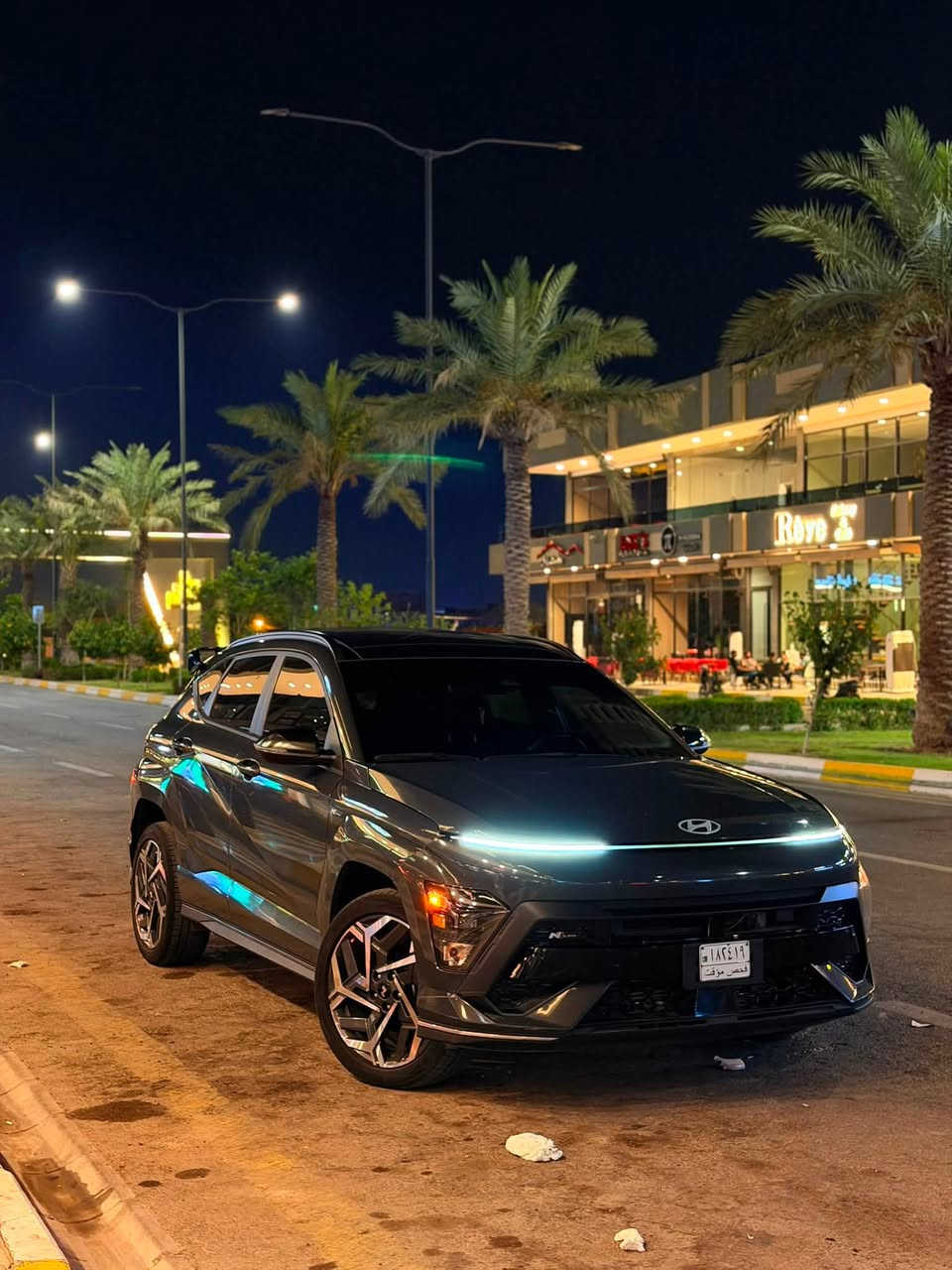 السلام عليكم 
‼️للبيع فقط او المراوس مع كورلا هايبرد 
‏ 2024 Hyundai Kona N line
حجم المحرك 1600 توربو  
المسافة المقطوعة 25 كيلو وليس ميل  قابل للزايادة 
🔴مواصفات 
🔹فتحة 
🔹تشغيل عن بعد
🔹بصمة
🔹دخول ذكي 
🔹كير تعليق
🔹ستيرن رياضي N
🔹ستيرن تدفئة
🔹لد امامي متصل 
🔹شاشة ابل كار بلي 
🔹شاحن واير ليس 
🔹مقاعد جلد وكنتاره 
🔹كشنات حضن رياضي 
🔹كشنات ختمN+خط احمر 
🔹قيادة ذاتية 
🔹سايد بريك دكمة 
🔹اشاير بل مري 
🔸انضمة قيادة : سبورت نورمال ثلجي
‼️بدون لوحات ‼️
للاستفسار واتساب ***********
