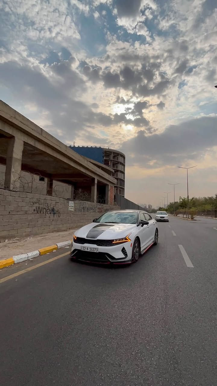 K5
موديل2023
المواصفات العادية
1-Auto hold
2-هاند بريك دكمة
3-بصمة تشغيل عن بعد 
4-اربعة مودات قيادة 
5-رادار امامي خلفي 
6-نقطة عمياء
7-تحديد مسار ومثبت مقود
السيارة وارد امريكي 
الممشى:60الف 
حادثها قطعة وحدة صبغ قبغ جنطة 
والجاملغ الخلفي بسبب الحادث معدلي على كد شبر تعديل كارت فقط الباقي كفالة
***********
