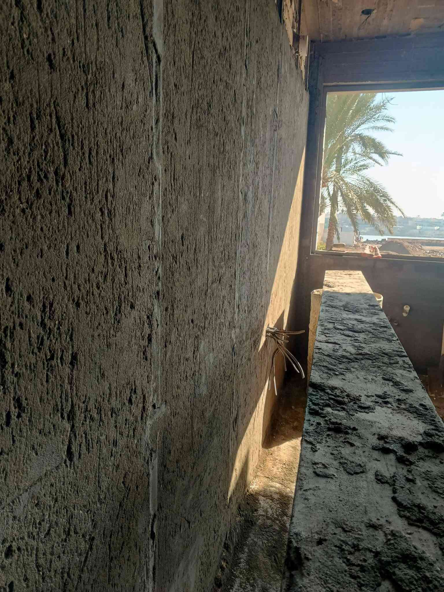 السلام عليكم خلفه جص وبورك شغل نضيف تشميع داخلي خارجي تصفير حمامات ومطابخ متواجد كادر حسب كميه العمل داخل بغداد العمل *********** والي يحب يشوف الشغل بعينه بالخدمه

