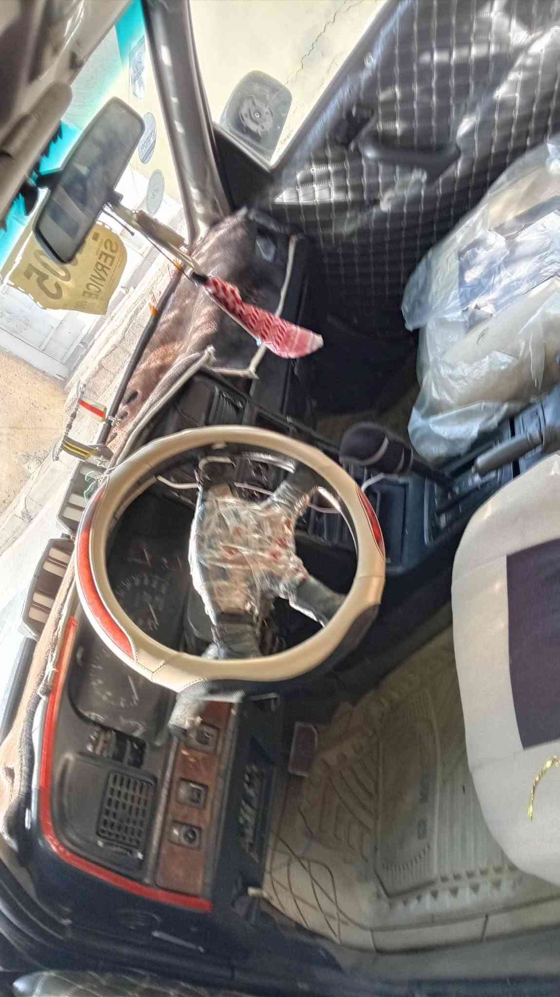 للبيع سوناتا موديل ٩٤ كير ومحرك كامري ابو الكف تخم تاير جديد دوشمه جديده زنون صدر امامي وخلفي مشط جديد دبلات جديده سعر ٢٢ وبيه مجال العنوان فلوجه رقم الهاتف *********** بيع او مراوس
