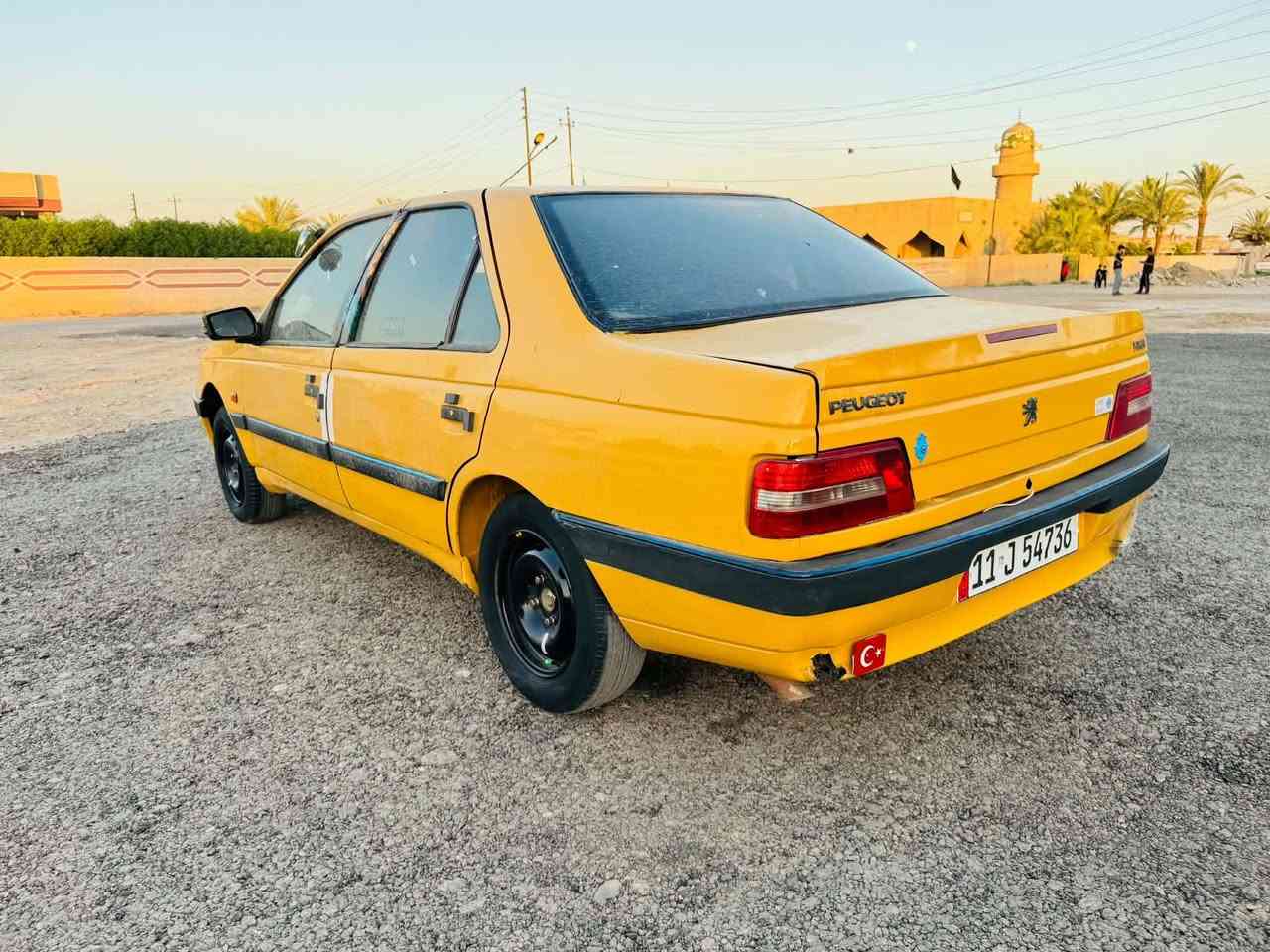 بسمي سنويه 27 مصفره هيئة و غرمات
فحص جديد رقم دوالي 
مكينه كير تبريد خير من الله 
صدر تخم تأير 
مكان سياره بغداد جسر ديالى جديد 
الكرغواليه السعر (33) بيهه مجال قليل كلش 
بيهه صبغ جمالق خلفي فقط 
الاتصال عل رقم(***********)

