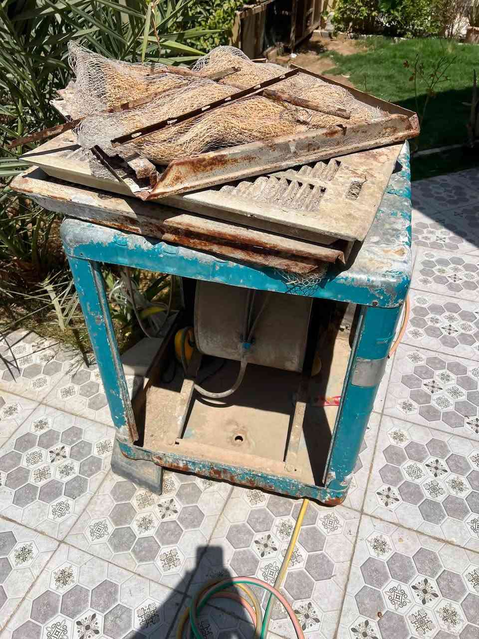 مبرده شغاله وماناقصها شي ب٤٠
حي جبيل ***********
