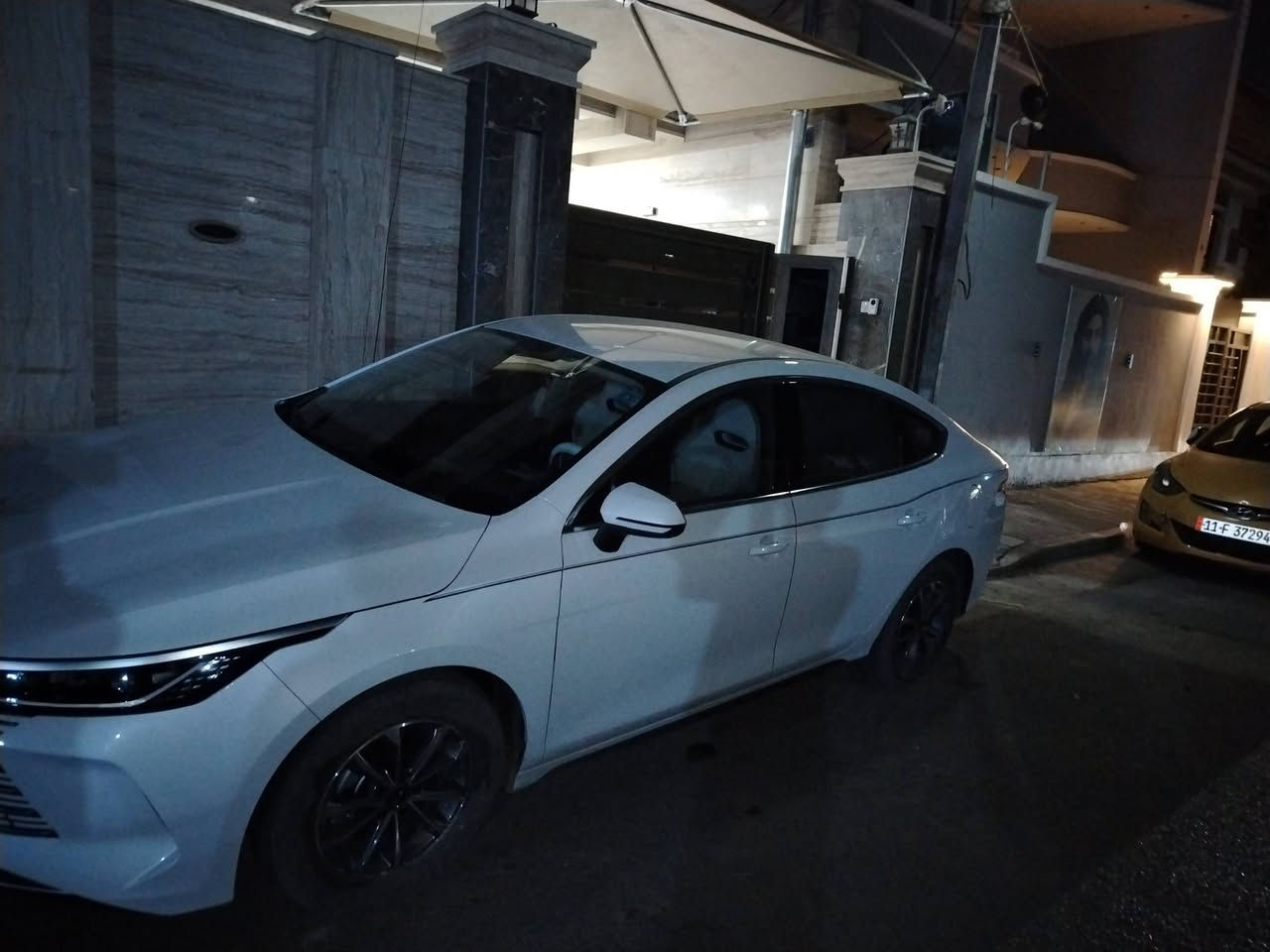 السلام عليكم BYD دسترويت  السياره مكفوله ماشيه عشرت الاف
التواصل خاص واتساب ***********
