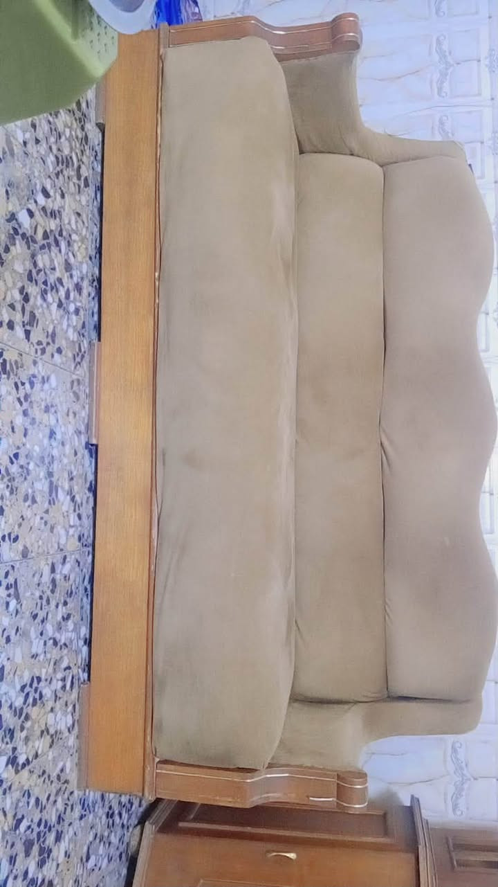 🚫❌ميز خشب لون اسود يتصغر ويتكبرب30
قفص مكيف عدد ثنين ب20
مبرده نظيفه استعمال قليل ب125
بلازمه حجم 42تشتغل بس بيه خط ابيض ب50
تخم 10مقاعد نظيف مابي اي ضرر ب100

معرض خشب مابي اي ضرر عدد2 150
زوج ثريا تشتغل 3الوان ب70
ورد عدد3ب25
شباج وقفص مكيف طن ونص ب50
سنك حوض واحد ب10

جربايه طفل خشب جديده ب50
جربايه حديد عدد 2ب75
تنور كهربائي 15
تنور غاز ب50
للاستفسار علئ الرقم ***********

