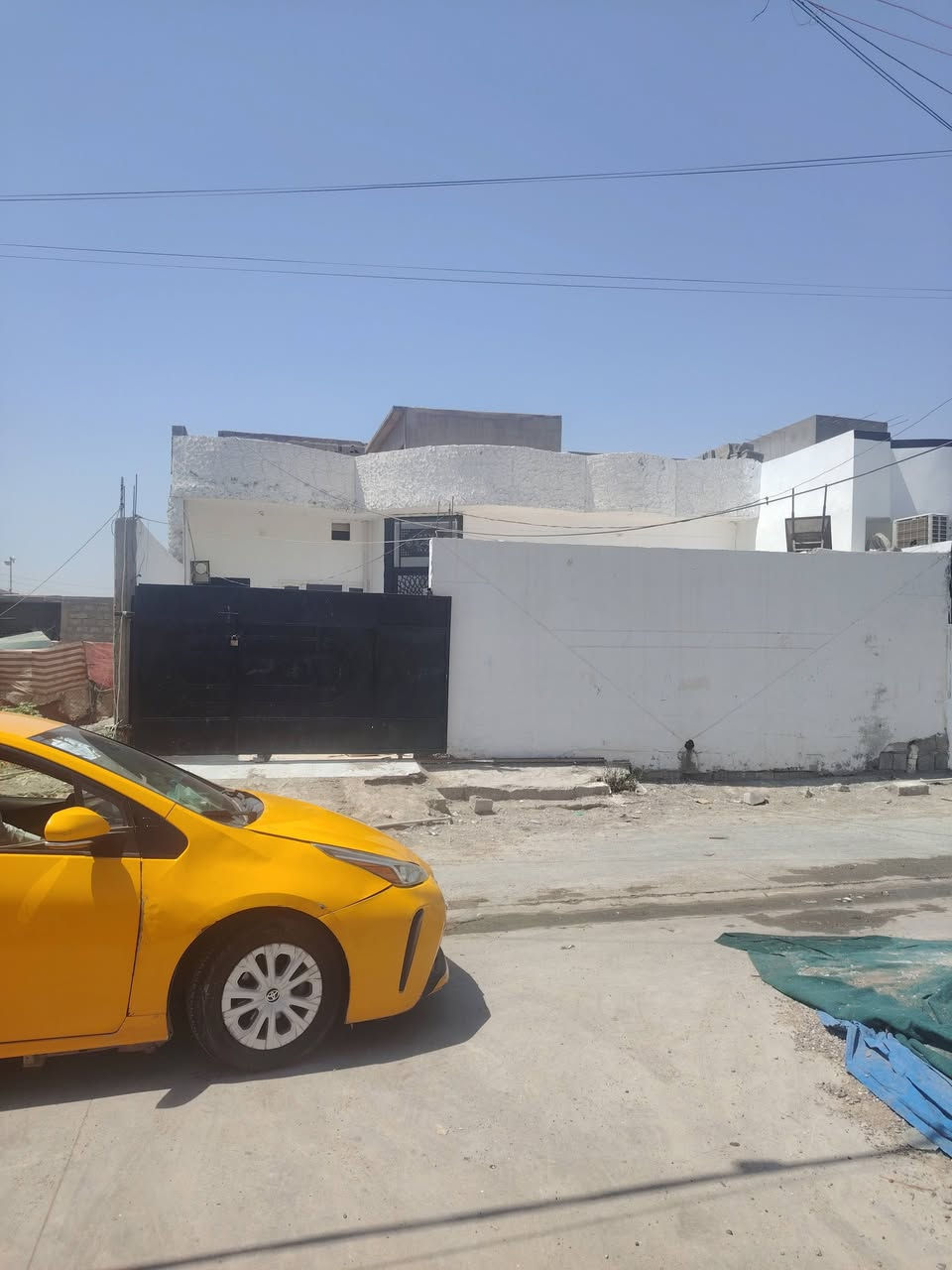 دار للبيع 200متر الموقع الصيادة خلف دار الشيخ ناظم العاصي بيت صفر مامسكون
مكفول كفالة عامة السعر 64 مليون وبيها مجال
رقم الموبايل اسيا ***********
                   زين ***********
