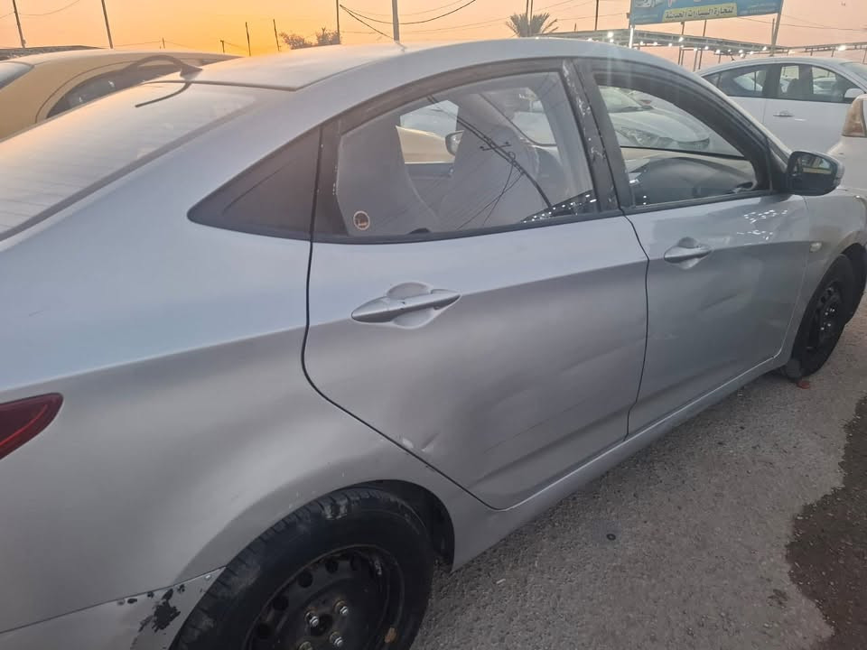 السلام عليكم اكسنت ٢٠١٢ لون رصاصي رقم مثنى مشروع وطني حادثها جاملغ جهة السايق محرك ١٦٠٠ سعر ٦٥  راعيها بالنجف مكان السيارة بالنجف 

***********
