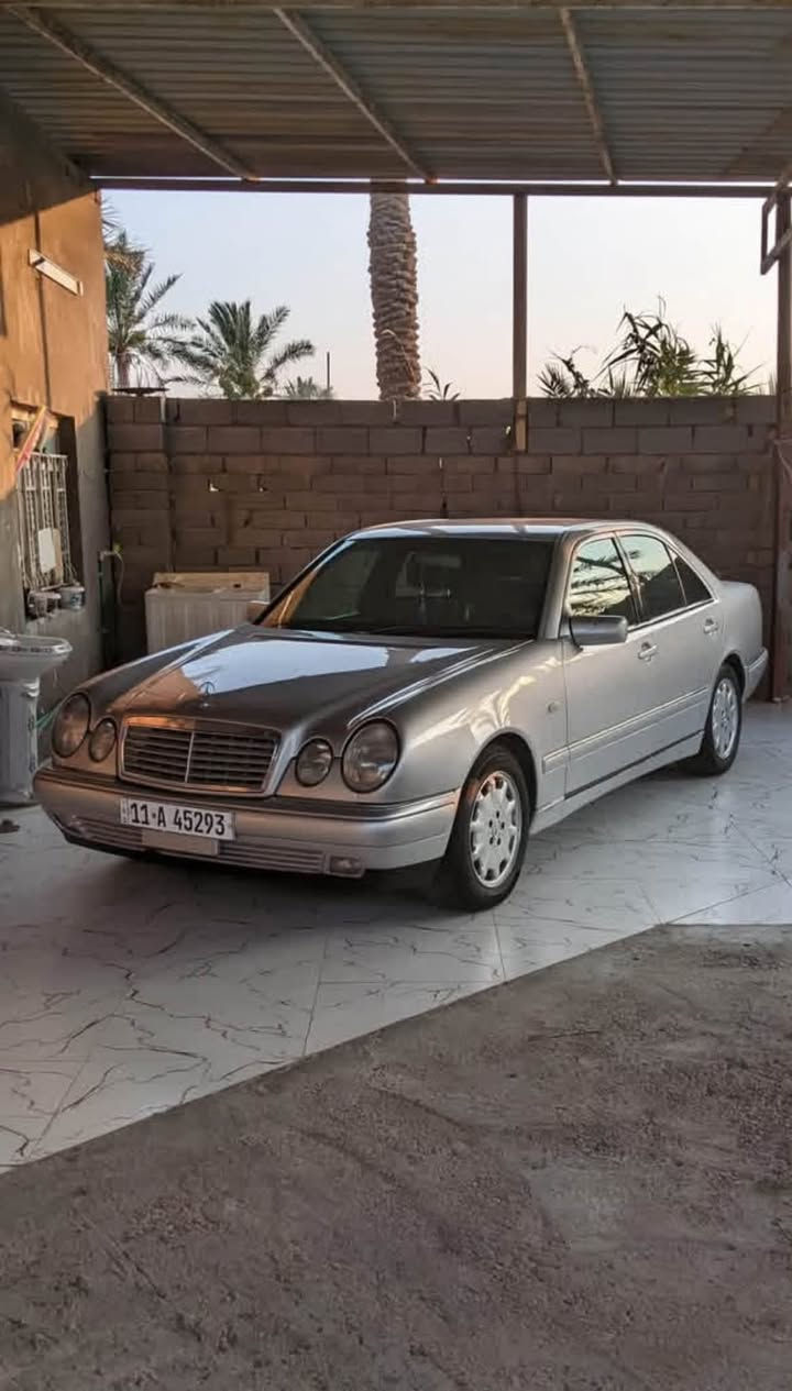 السلام عليكم مارسدس ام عيون موديل 96 للبيع السياره صبغ عام للجماليه بدون ضربه محرك خراطيم 6 كير D4 السياره باسمي رقم بغداد مشروع وطني السياره فول مواصفات كشتات جلد كهرباء غرفتها جديده تبريد ثلج مكانها البصره بني منصور
السعر 100 رقم ***********
