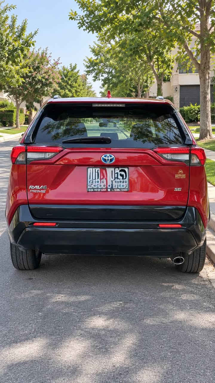 للبيع تويوتا RAV4 PRIME SE موديل 2022 🇺🇸
السيارة وارد أمريكي، لون أحمر، هايبرد + شحن منزلي، ماشية بحدود 115 ألف كم.

المواصفات:
فتحة سقف
دفع رباعي AWD
كاميرا خلفية
رادار وحساسات وأنظمة أمان
مثبت سرعة
تشغيل بصمة
بصمة أبواب
كراسي كهرباء
تدفئة كراسي
شاشة + بلوتوث + USB
إضاءة LED
تحكمات ستيرن
صندوق كهربائي

الحادث:
حادثها بأمريكا بسيط وموجودة صور الحادث، الضرر حدادية التاير الخلفي و يوجد صبغ في جاملغ الخلفي نفس جهة الحادث.

السيارة بغداد ***********
