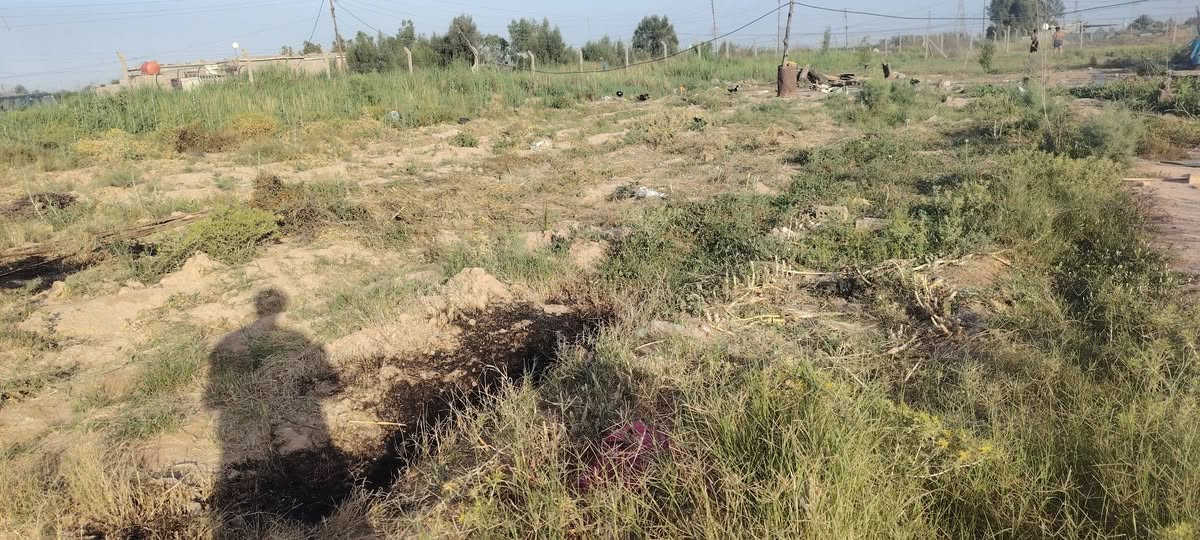 أرض زراعية المساحة دونم ونص المكان خلف الجسر الفرنسي كهرباء ماء شارع راح يتبلط منطقة جديدة سعرر85 التواصل واتساب فقط ***********
