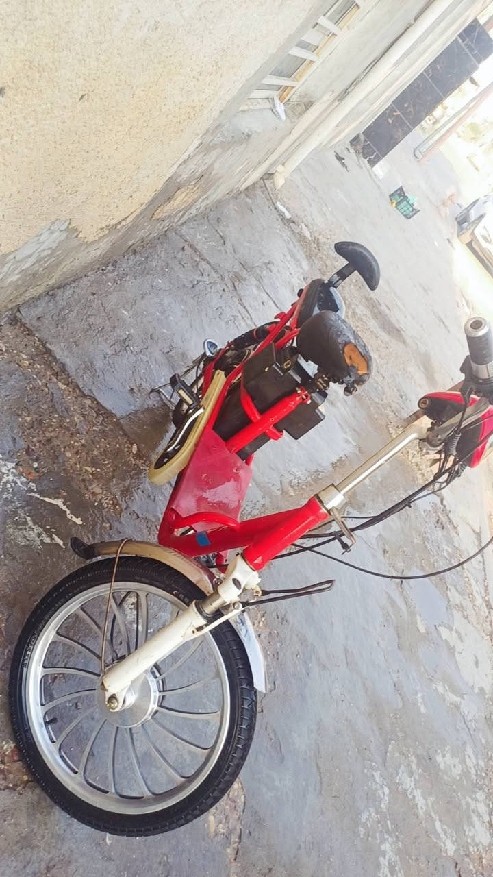 سلام عليكم
للبيع دراجه شحن مديل ٢٠ 
مبدل تايرات جدد  مع بريك امامي وخلفي السعر 150 نقص بطاريات
وبي مجال العنوان بغداد 
***********

نص مكتوب في الصور:
- *********** : تليفون
