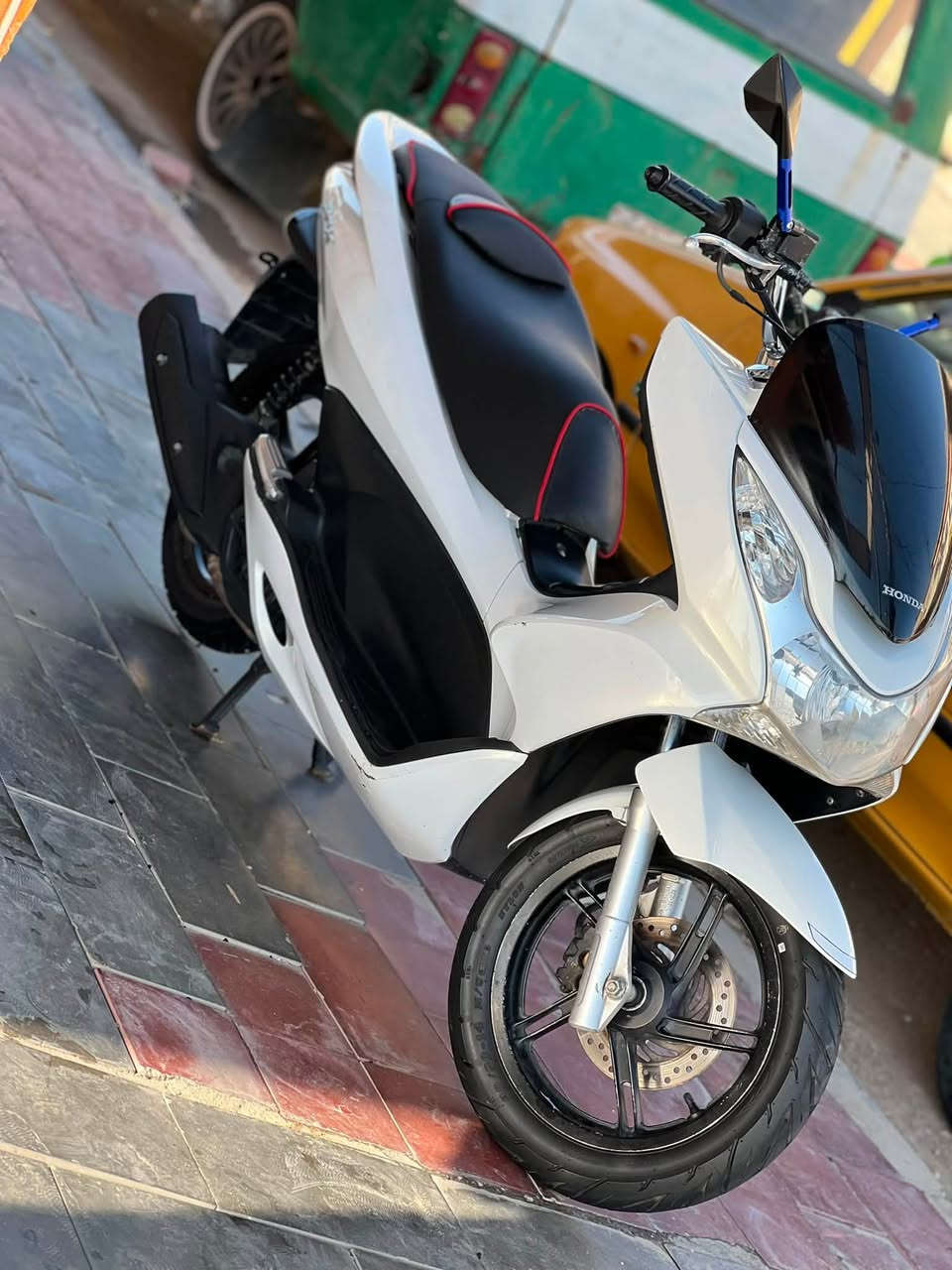 السلام عليكم
للبيع دراجة بي سي اكس pcx
جيل اول مكفوله 
ماشيه 56
موديل 2016
كفاله من كلشي 
مكينه 125
مكاني كربلاء طويريج 
السعر 11 ورقه ونص وبيهه مجال بسيط
للاستفسار 
***********
