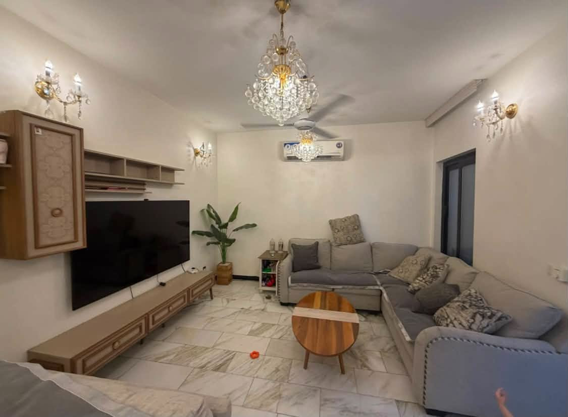 #شركة_ارض_ادم_للوساطة_العقارية 

🏡بيت للبيع / زيونه محلة 718

المواصفات:
✅البيت الجهه المرغوبه قريبه على شارع مدينه العاب بغداد
✅المساحه98م

✅الواجهه 8.50🔥

✅النزال 11.52م

✅سنه البناء 2017

✅ يحتوي الطابق الاول على استقبال +مطبخ + حمام
✅الطابق الثاني ثلاث غرف نوم +حمام

✅الطابق الثالث غرفه نوم
للمزيد من التفاصيل يُرجى الاتصال على الرقم

***********📞

***********📞
