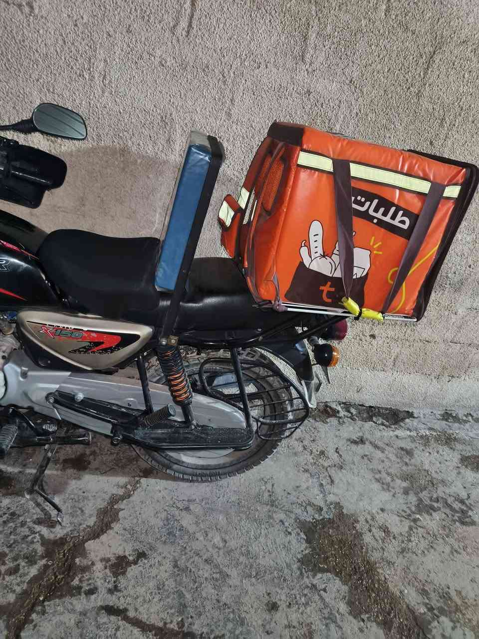 السلام عليكم بوكسر جبلي موديل 22 اوراق دراجه نظيفه1500بيهة مجال وراق***********
