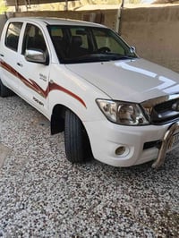 هيلوكس • ٢٠١١ • كير عادي