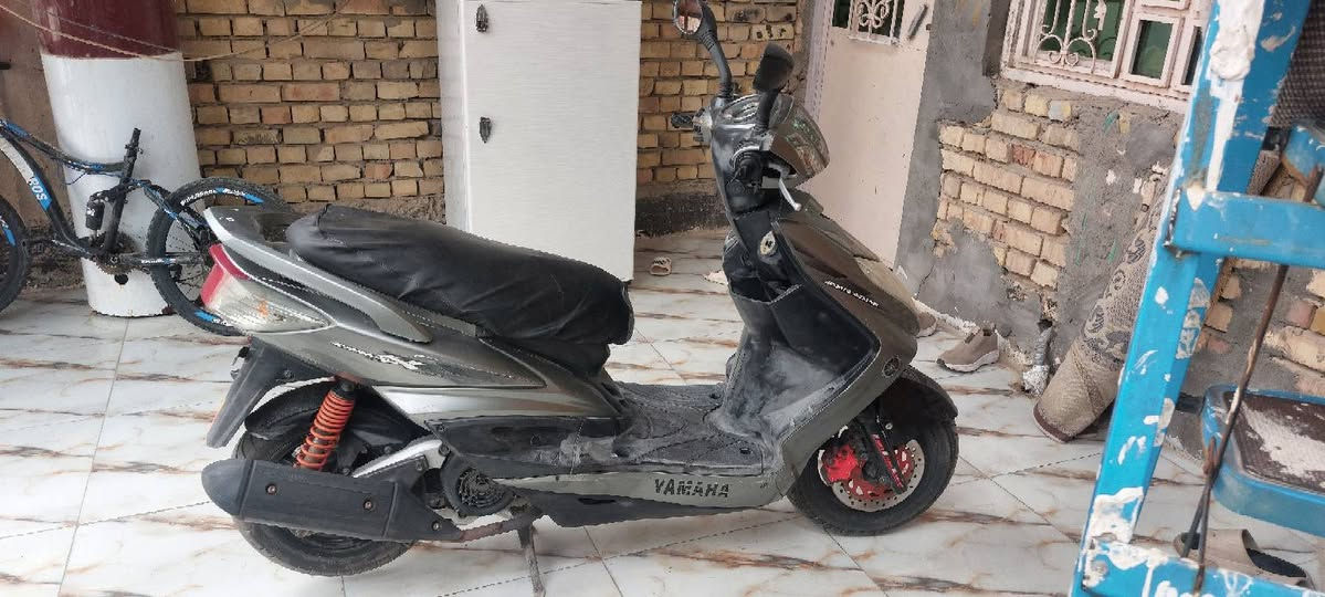 دراجه سكنز فحل كابريتر رمبه وكفاله ماشيه9000 جديده برغي مامفتوح
***********

