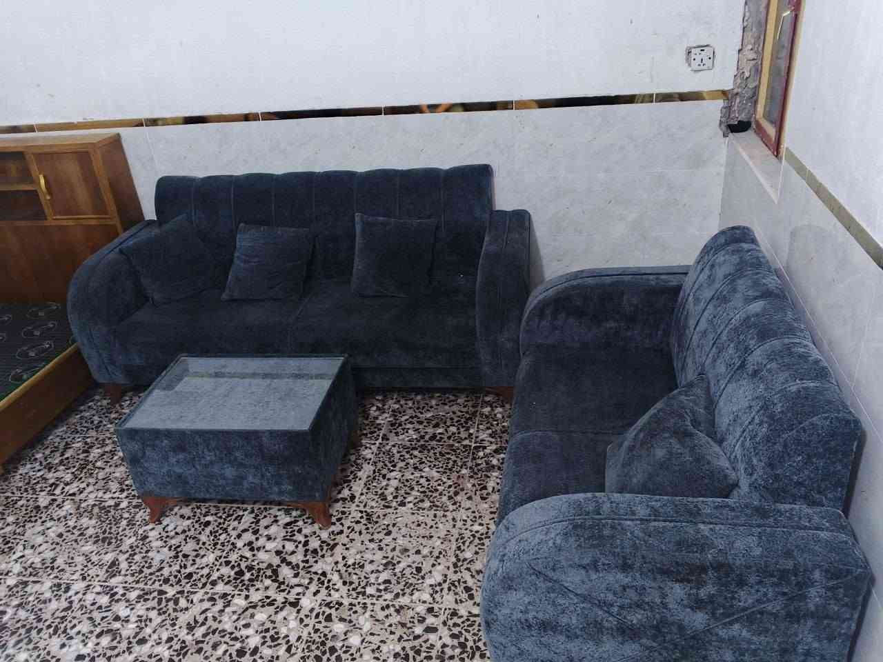 السلام عليكم اغراض بيت للبيع استخدام قليل مكان لحريه ***********
