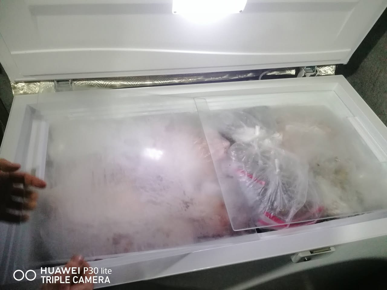 ئەم مجەمیدە بۆ فرۆشتن بێ عەیب تازە زۆر ئیشی نەکردوە هی ماڵی خۆمانە ئەمانەوێ دانەیە لەمە گەورەتر بکڕین بۆیە ئەیفرۆشین سلێمانی ***********

نص مكتوب في الصور:
- HUAWEI P30 lite TRIPLE CAMERA