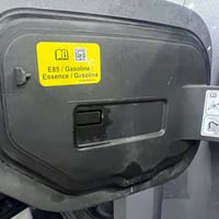 نفطي • دفع رباعي • باب طويل