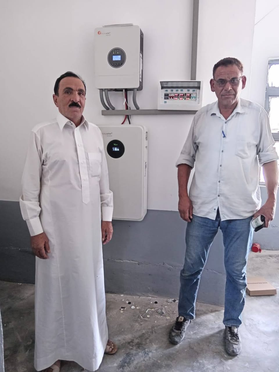 بسم الله وعلى بركة الله
الجمعة ٢٥  ايلول   ٢٠٢٦  

 تم تنصيب منظومة   طاقة شمسية  في قرية الاجمسة    لصالح  الأخ سالم الجزاع   وبواقع 12امبير نهاري و10 امبير ليلي   بالتناوب مع الكهرباء الوطنية وتتكون المنظومة  من
 1- بطارية  ليثيوم  بقدرة  10 كيلو واط وبضمان 5 سنوات وعمر افتراضي 20  سنة  من شركة فلستي 
2- الواح    Nuuku  عدد 6 الواح  بضمان 15 سنه
3- انفيرتر قدرة  6  كيلو  بضمان سنة صيانة من شركة فلستي
4- اسلاك حرارية مع قواطع حماية 
5- قواعد حديد مغلون 
      الف مبارك ابو صباح     وشايفين الف خير 
 مستعدون لتنصيب المنظومات الزراعيه وحسب الطلب وبأسعار تنافسيه 
مستمرين في دعم مشاريع الطاقة المتجددة 
للتواصل    *********** 

#يتوفر_لدينا_قسط_لحاملي_بطاقه_ماستر_كي
#خدمة_منصة_اقساطي

