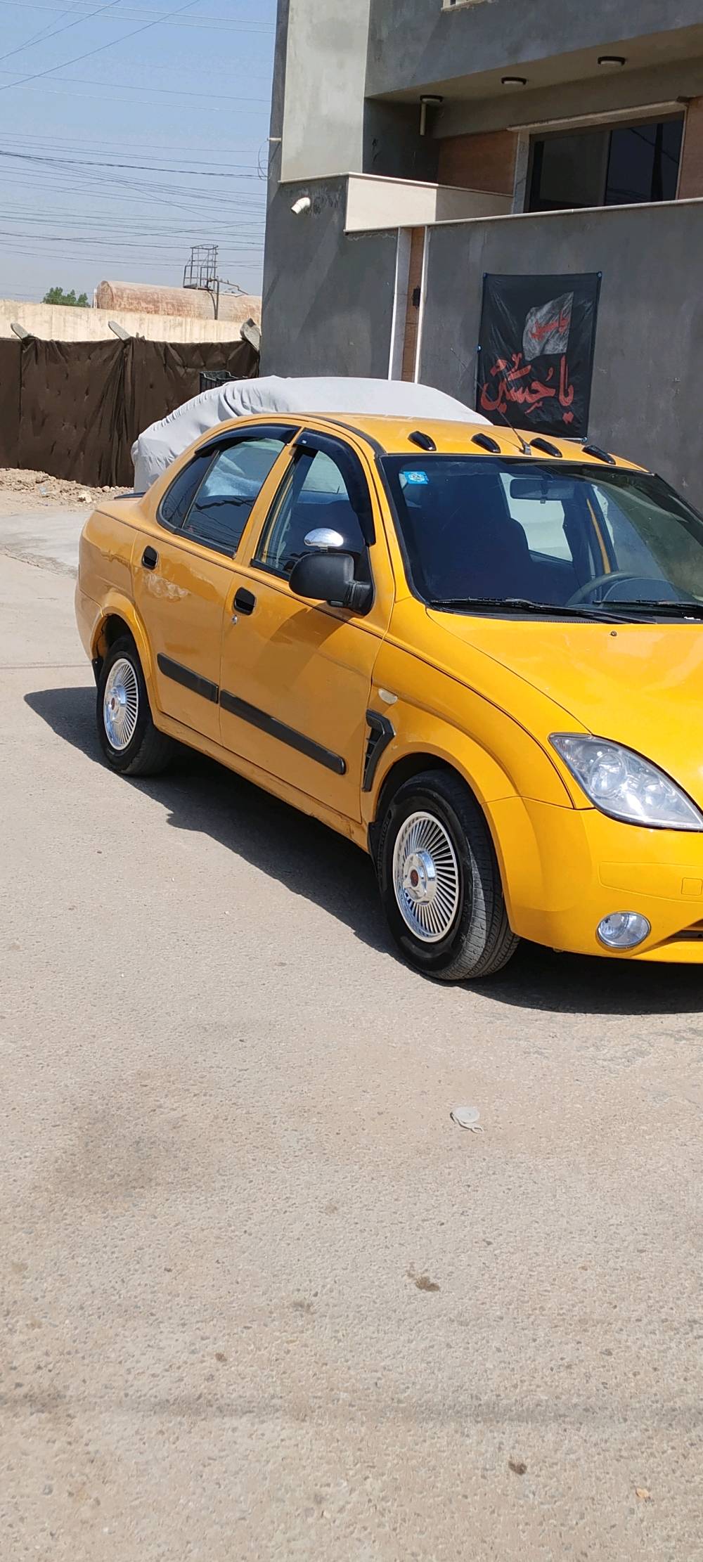 طيبه 2015
سيارة حلوة وجاهزة تجي تكلب وتشوف بعينك 
السعر 33 وبيها مجال
وين مكان السيارة بالضبط حتى الزبون يجي يشوفها ويفحصها؟: 
العنوان حلة قرب جسر نادر