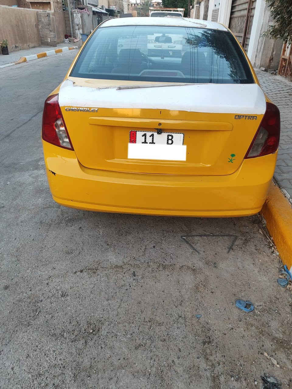 السلام عليكم اوبترا مصبوغه حزام
‏و بيه طخة بابين و شويه من الجاملغ ما مصلحه بس ع البارد تتصلح
‏التبريد مادري شبيه يمكن ليك بس الكمبريسر يشتغل مابيه شي و صدرها نص عمر بس الجهة اليمنى تعبانه بيهة منضومه غاز 
‏السياره موديل 2011 عليهة غرامه 800 نازل من السعر
‏السعر 59 و بيهة مجال 
‏العنوان بغداد الحسينيه الرشديه 
‏***********
