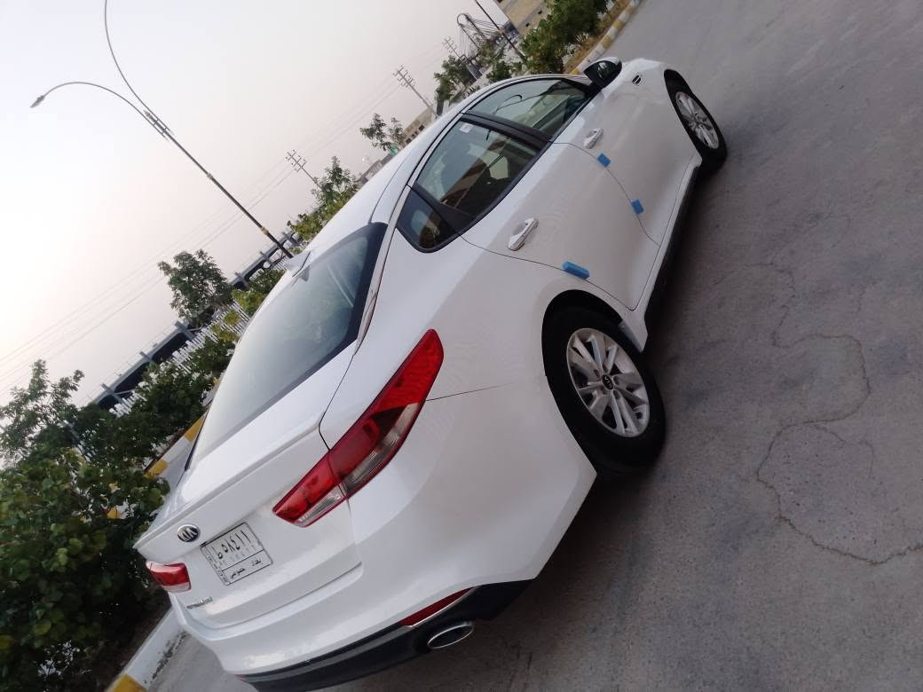 السلام عليكم للبيع كيا اوبتيما وارد امريكي تبديل بنيد فقط وبيه رشات صبغ مكينه 2400مامفتوحه جاهزه تبريد حداديه تخم تاير مكينه وگير شرط سياره مال جناي السعر 110مكاني ناصرية حي الزهراء للاستفسار *********** ناصرية, ذي قار
