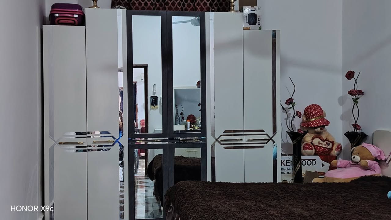 غرفه تركيه البيع ***********

نص مكتوب في الصور:
- HONOR X9c