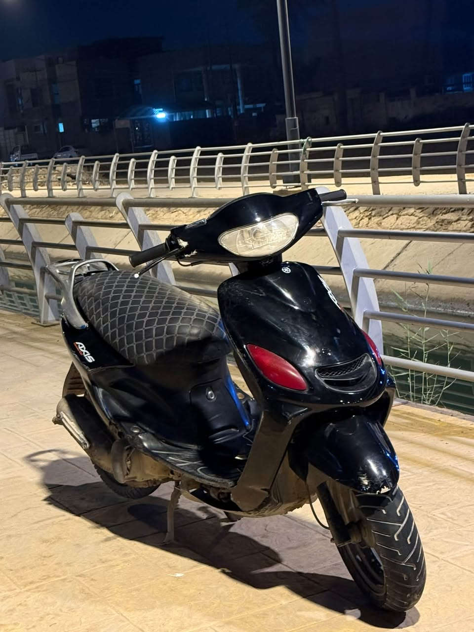� فرصة للبيع بسعر 300 ألف فقط!

🏍️ دراجة اكزز موديل 2004 للبيع

الدراجة مجفتة قبل 2شهر تقريبا، وتحتاج فقط تبديل التاير الخلفي.

💰 السعر: 300,000 دينار
🤝 قابل للتفاوض البسيط للجادين

📍 بابل – شارع الطهمازية
📞 ***********
