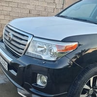 لاندكروز • ٨سلندر • ٣قطع صبغ