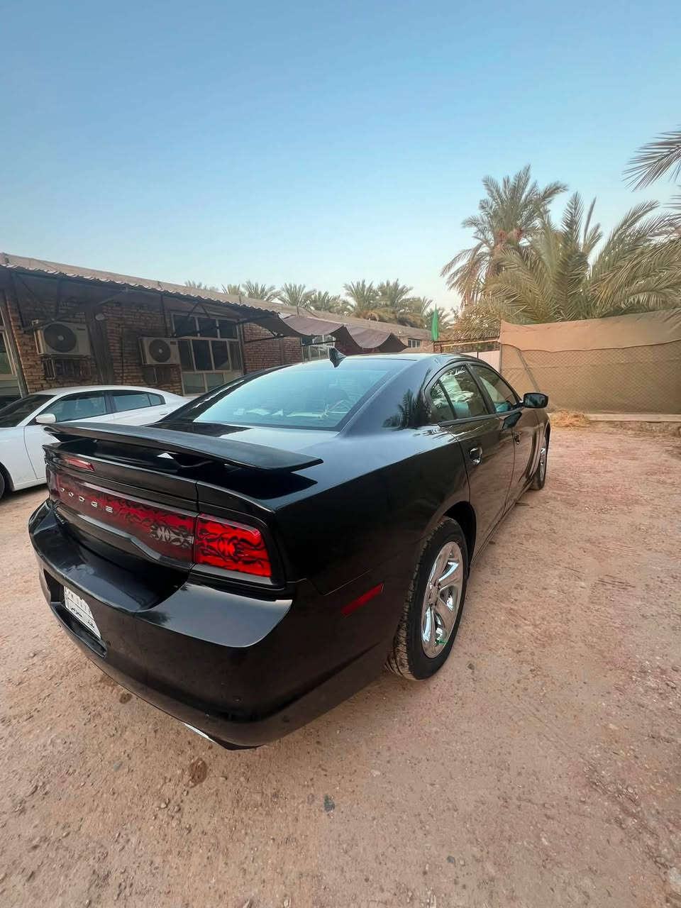 سلام عليكم للبيع جارجر موديل 2013 السياره باسمي مكينه 3600 ماشيه 176 مايل حادث امريكا جاملغ وبنيد وعندي الجاملغ الثاني بدلته بدون صبغ فقط تبديل 3 قطع سياره جاهزه مكان السياره بابل الحله ***********السعر 150

