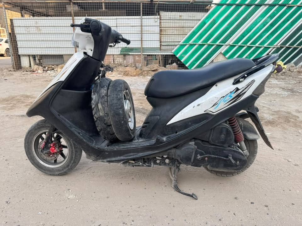 السلام عليكم ماكس للبيع مجفته سعره 600وبيه مجال مكاني بغداد حي الاجهاد وياه كابريترالاصلي وياه المري***********
