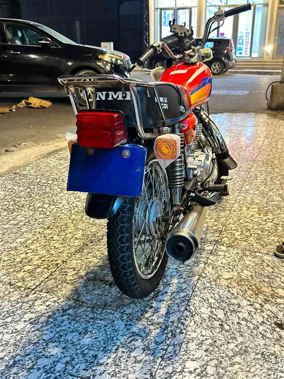 دراجه ايرني نامه شلامجه  رقم وسنويه بسمي  ثاني يوم تحويل موديل 21
تعمير 2025
دراجه نضيفه ما متعوبه تعمير جديد 
الدراجه نضيفه بل حقيقه احلا من الصور 
المكان بصره الكندي مقابل كراج 5ميل الازرك 
السعر 1725 مليون وسبعميه وخمسه وعشرين 
الرقم ⤵️
***********
متوفر فقط واتساب واتصال شريحه
